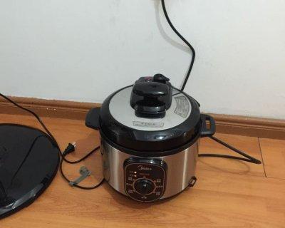 电压力锅故障代码E4的原因及解决方法（探索电压力锅故障代码E4的真相，帮助您解决厨房烦恼）