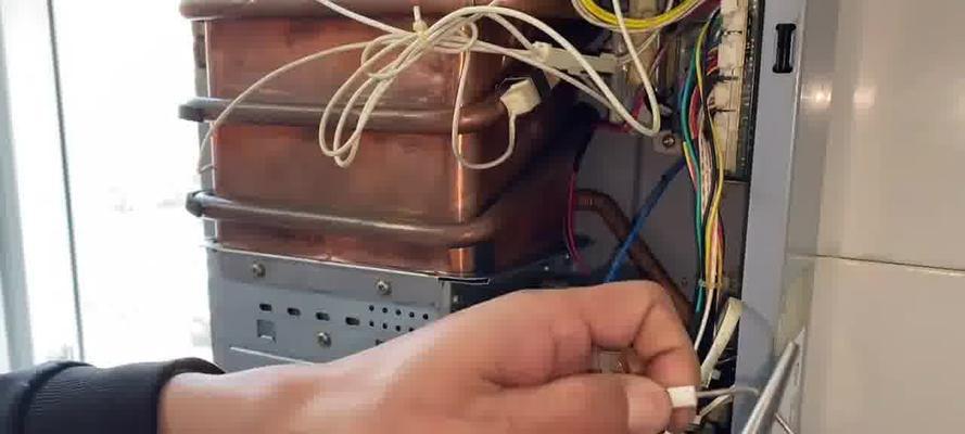 解读新科壁挂炉故障代码，帮助您及时排除故障（了解常见故障代码）