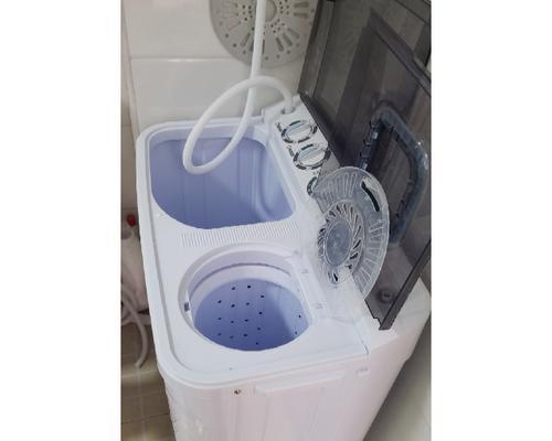 半自动洗衣机脱水原因分析（了解半自动洗衣机脱水的关键原因）