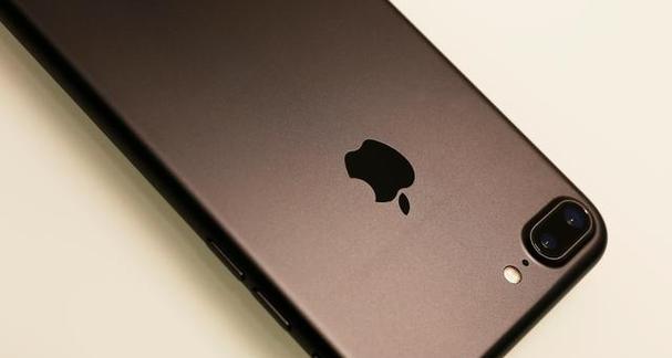 苹果14PRO怎么熄灭屏幕显示（iPhone14一键熄灭屏幕的方法）