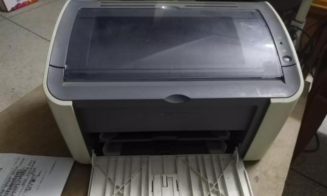 如何修复打印机出纸问题（解决打印机出纸问题的简单方法）
