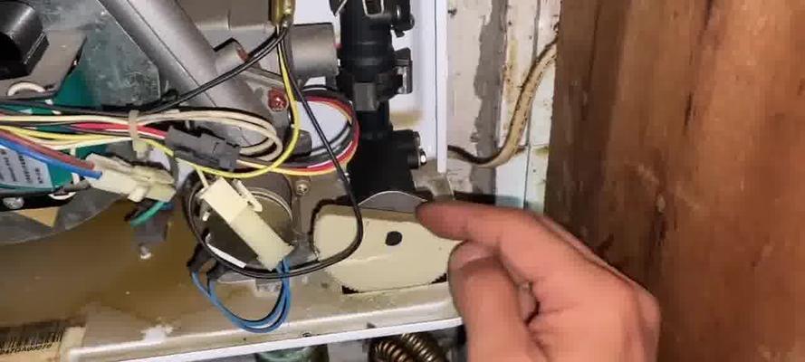 帅康热水器E4故障原因及解决办法(探寻帅康热水器E4故障背后的原因和解决之道)