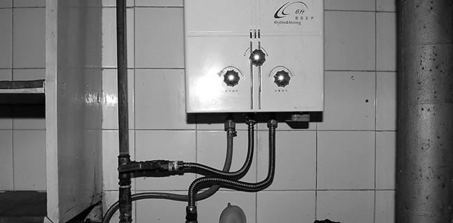 煤气热水器冷热水安装方法详解(热水器安装流程)