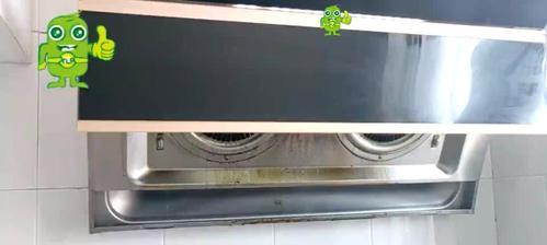 清洗油烟机污渍的方法及注意事项（轻松解决油烟机难题）