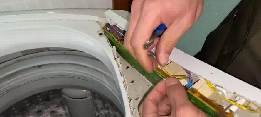 三洋洗衣机故障代码EA的意义及维修方法详解（解析三洋洗衣机故障代码EA）