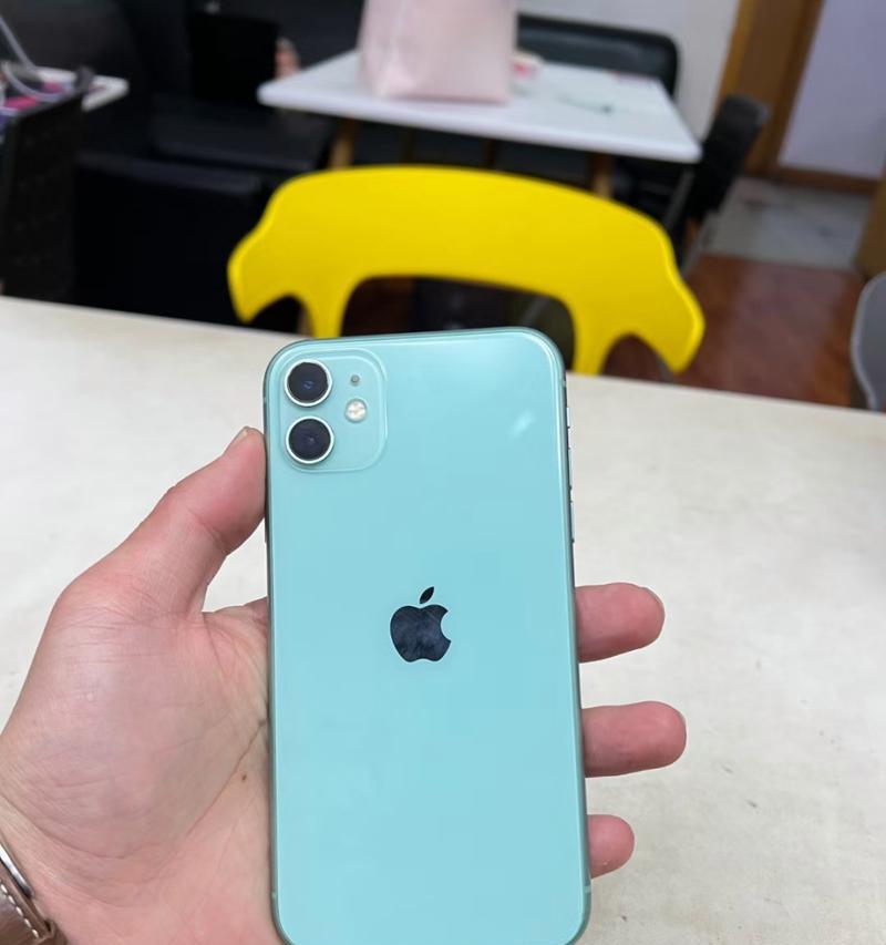 苹果手机3000元左右的买什么好？性价比高的型号推荐？