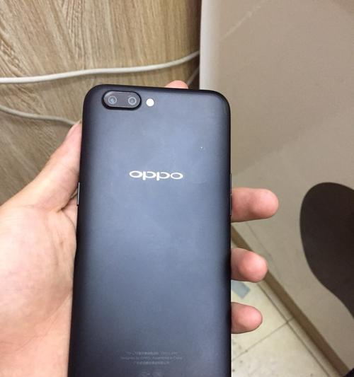 OPPO R11 Plus是哪一年发布的？购买这款手机需要注意什么？