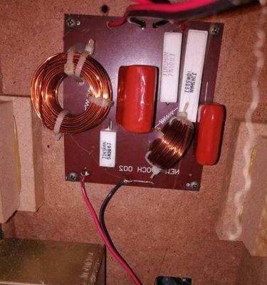 音箱电容分频电路工作原理是什么?常见故障有哪些?