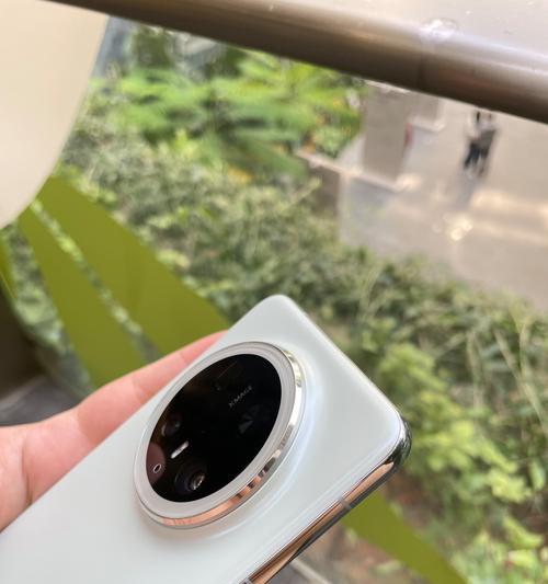 手机摄像头贴膜技巧是什么?